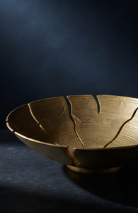 Ensemble de vaisselle de cuisine et de table en métal lourd texturé doré, idéal pour la vente en gros - Product Image 4