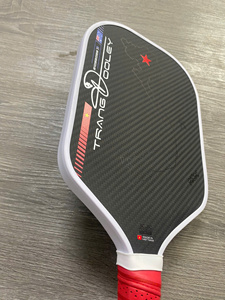 Raquette de pickleball en fibre de carbone 3K Gen 4 OEM & ODM, noyau en nid d'abeille standard 16 mm, légère et écologique pour l'entraînement - Product Image 3