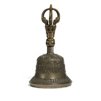 Ensemble de clochettes tibétaines bouddhistes exquises, outil rituel traditionnel pour la prière, le yoga, la guérison et la pratique spirituelle