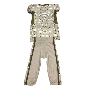 Uniforme de football américain de conception de camouflage de numéro de nom sublimé - Product Image 1