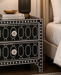 Table de chevet en os noir incrusté |   Table de chevet géométrique à 2 tiroirs |   Table de chevet de luxe par B H Brothers - Product Image 4