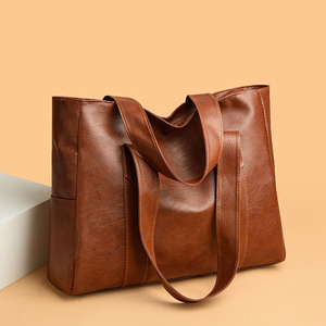 Bolso Tote de Cuero Clásico Marrón Estilo 2026, Diseño Abierto y Minimalista para Uso Diario - Product Image 3