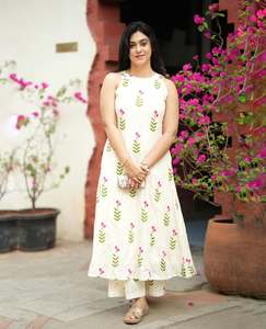 Women's Cotton Floral Printed Floor-Length Kurta Loose Fit Casual Wear India Pakistan Style Summer Dress - Product Image 1