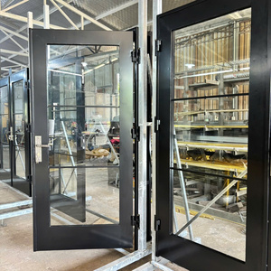Portes d'entrée extérieures élégantes en fer forgé avec design d'entrée sécurisée en acier sur mesure pour maisons de luxe modernes avec design personnalisé - Product Image 2