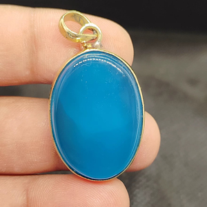 Accessoires de mode pour hommes et femmes, collier avec pendentif en onyx bleu naturel, artisanal, en laiton, bijoux de mode en gros - Product Image 1