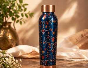 Botella de Agua de Cobre Puro Impresa de Primera Calidad, Diseño Floral Azul, a Prueba de Fugas, Botella Ayurvédica Reutilizable y Ecológica - Product Image 2