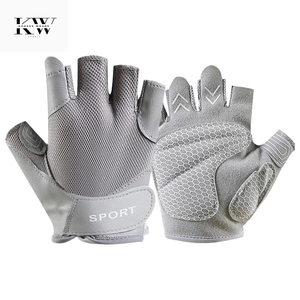 Women gym Gloves with Excellent Grip Lightweight Gym Gloves for Weightlifting Cycling Exercise Training Fitness Rowing Unisex - Product Image 6