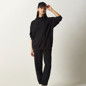 Ensemble de survêtement pour femme à capuche, respirant, 100 % coton, imprimé, grandes tailles, avec logo personnalisable, en molleton, pour l'automne - Product Image 1