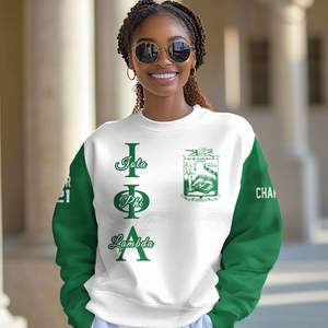 Veste universitaire personnalisée Iota Phi Lambda, veste universitaire blanche et vert émeraude personnalisée, sweat-shirt de la sororité Iota Phi Lambda - Product Image 1