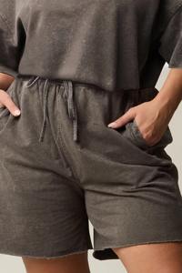 Sudadera con Capucha y Pantalones Cortos Deportivos para Mujer, 100% Algodón Transpirable, con Botones y Parches, Estilo Formal para Uso Diario - Product Image 3