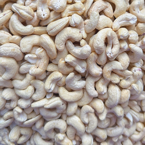 Nueces de Anacardo Crudas al Por Mayor de Alta Calidad WW180, WW240, WW320, LP, Exportadas a EE. UU., UE y Medio Oriente - Product Image 1