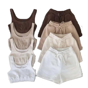 Conjunto Deportivo Corto de Sudadera con Capucha y Cremallera Completa de Algodón de Alta Calidad Personalizado para Mujer - Product Image 1