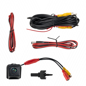 Caméra de recul Ultra AHD Roadpower (RP-CAM-115) avec lignes directrices dynamiques intégrées pour une marche arrière plus facile et plus sûre - Product Image 2