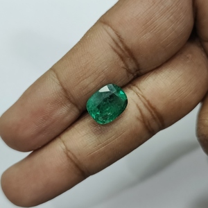 Émeraude verte taille coussin de 5,66 carats provenant de la Zambie, pierre précieuse ECHBW-258 - Product Image 1