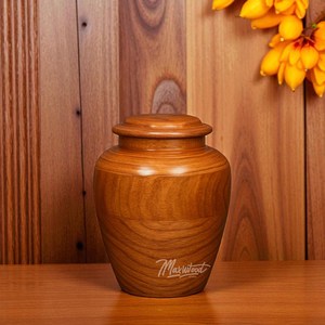 Urne funéraire artisanale en bois de rose pour cendres, avec personnalisation dans différents designs - Product Image 3