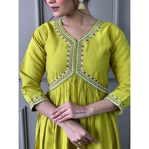 Hermosa parte superior e inferior de ropa de fiesta con Conjunto elegante de tamaño Dupatta XL - Product Image 3