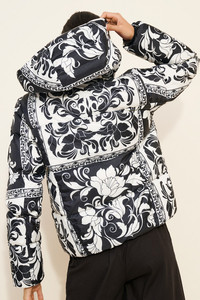 Chaqueta Acolchada Premium Estampada para Mujer, Ropa Casual de Invierno para Exteriores, Resistente al Viento, con Cierre de Cremallera y Bolsillos Laterales - Product Image 3