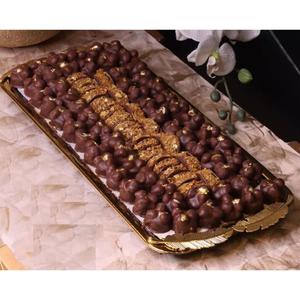 Bandeja de metal decorativa de lujo con acabado dorado para servir chocolate en aniversarios, bodas, eventos festivos, postres y dulces. - Product Image 4