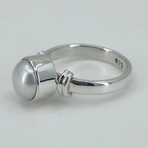 แหวนมุกน้ำจืด เงินแท้ 925 ของขวัญสำหรับเธอ แหวนแบบฝังมุก งานแฮนด์เมด - Product Image 5