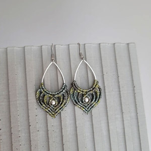 Pendientes colgantes geométricos con cuentas para mujer, estilo bohemio, joyería colgante de aleación con perlas - Product Image 3