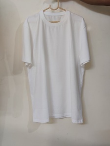 เสื้อยืดผู้ชายคุณภาพพรีเมียม ผ้าฝ้ายถัก 100% แห้งเร็ว คอกลม สีพื้น สามารถสั่งทำได้ - Product Image 4