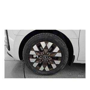 Hyundai Staria 4x4 Campervan, Novembre 2023, 2 898 km, Diesel, Boîte Automatique, Sièges en Cuir, Caméra Arrière, Conduite à Gauche - Product Image 5