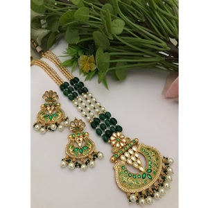 Ensemble collier et boucles d'oreilles en moissanite de qualité supérieure, plaqué or, aspect Polki, pour mariage, fête, cadeau, pour femmes - Product Image 1