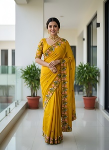 Sari Rangoli doux et élégant avec broderies et magnifique chemisier à broderies continues - Product Image 4