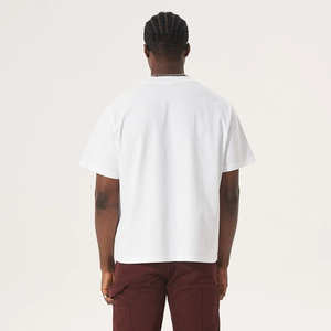 Camiseta Personalizada de Alta Calidad, 240 GSM, Corte Holgado, 100% Algodón, Hombros Caídos, Estilo Oversize, de Lujo para Hombre - Product Image 4