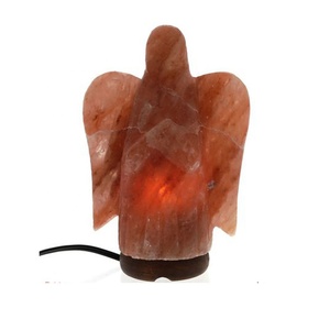Lampe d'ange en sel rose de style européen, écologique, sculptée selon la technique Feng Shui, forme naturelle par Sian Enterprises - Product Image 1