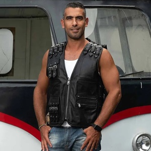 Gilet de cavalier élégant en cuir de vachette réglable en peau de vache de haute qualité pour hommes - Product Image 4