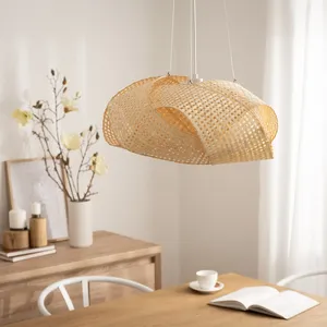 Abat-jour suspendu en bambou moderne et tendance, abat-jour en bambou pour la pièce, solutions économiques de décoration intérieure en gros - Product Image 1