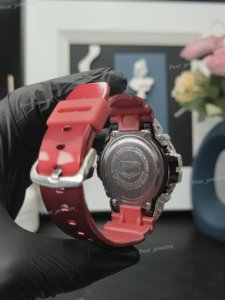 Reloj Digital con Correa de Goma Roja, Diamantes Moissanite VVS, de Lujo para Hombre, Resistente al Agua 20 BAR, Caja Redonda - Product Image 2