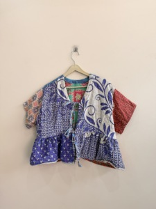Lote al por mayor de blusas Kantha hechas a mano, estilo vintage bohemio tribal - Product Image 2