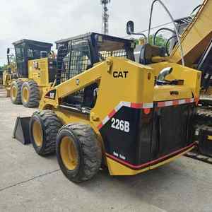 Cargadora Compacta Usada CAT 279D3 con Cabina Cerrada, Bomba Hidráulica HYDAC, Motor Caterpillar, Carga Nominal de 9 Toneladas, Modelo 2023 - Product Image 6