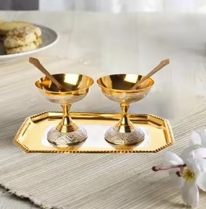 Bol à glace moderne en acier inoxydable poli miroir, coupe à dessert en métal pour la restauration familiale, les restaurants et les événements - Product Image 1