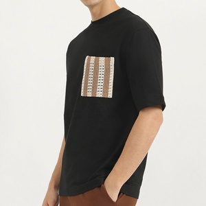 Mens Cotton T-Shirt 180 GSM Contrast Crochet Pocket Crewneck Short Sleeve Black Tee OEM Apparel Manufacturer - Product Image 4