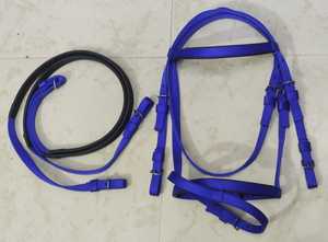 Bridon pour cheval en nylon robuste de qualité supérieure avec rênes à poignée en caoutchouc |   Ensemble de têtière d'équitation réglable et durable - Product Image 3