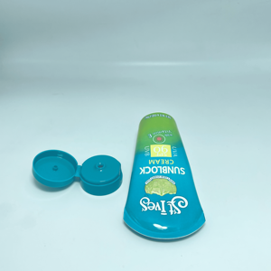 Tube en plastique PE OEM pour crème solaire avec un design exceptionnel, extrémité incurvée en arc, bouchon à rabat coloré - Product Image 3