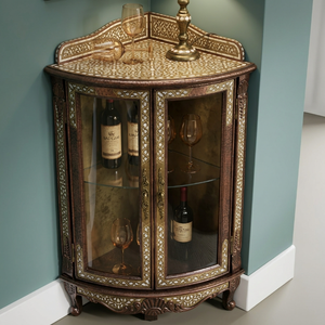 <span class=keywords><strong>Meuble</strong></span> <span class=keywords><strong>d</strong></span>'<span class=keywords><strong>angle</strong></span> en bois massif de style français classique pour salon <span class=keywords><strong>d</strong></span>'hôtel de luxe, vitrine à vin en verre courbé, mobilier FF&E OEM - Product Image 1
