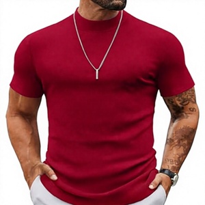 T-shirt décontracté à manches courtes en tricot à col roulé rouge pour homme, coupe ajustée, couleur unie - Product Image 1