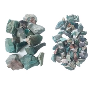 Agate mousse verte foncée, pierre naturelle, morceaux bruts en vrac, fournisseur indien MMArt, écologique, non toxique, terrazzo concassé pour usage en villa - Product Image 1