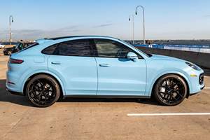 Porsche Cayenne Coupé 2020 usado en excelentes condiciones - Product Image 4