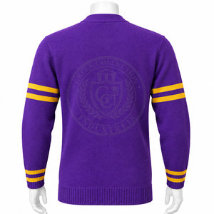 Cárdigan de punto acrílico con cuello en V, color morado, de la fraternidad Omega Psi, con logotipo de letras griegas bordadas en chenilla, de botonadura sencilla, para hombre. - Product Image 2