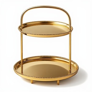 Support à gâteau en métal sophistiqué avec finition dorée en laiton pour une présentation élégante des gâteaux, les célébrations et les réceptions de luxe à domicile - Product Image 3