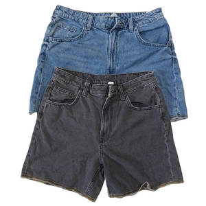 Shorts de mezclilla rectos de verano estilo Y2K personalizados por el fabricante, con cremalleras, apliques, parches, logotipo de diamantes de imitación, lavado ácido, para hombre. - Product Image 5