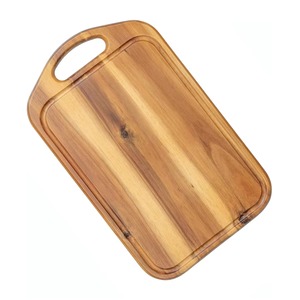 Planche à découper rectangulaire en bois de haute qualité avec poignée pour usage en cuisine - Product Image 6