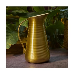 Carafe à eau en laiton pour la Pooja, usage quotidien, Lota traditionnel en laiton fait main avec poignée, pichet à eau pour le rituel Abhishek au temple - Product Image 1