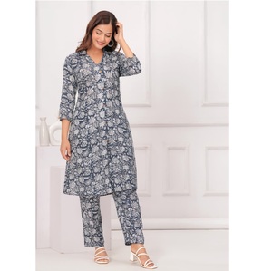 Conjunto de Dos Piezas de Algodón Elegante de Alta Calidad para Mujer, para Usar en Casa o en Vacaciones y Fiestas, Suministro Mundial - Product Image 1