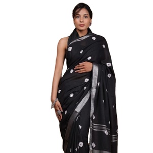 Sari de Lino con Estampado Digital con Patrón SIBORI en Todo el Sari con Elegantes Borlas en el Pallu con Blusa Estampada con Diseño Sibori - Product Image 1